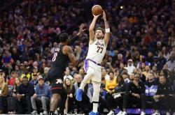 东契奇在DWG比赛中高光表现清晨北京国安篮板制胜——英超节点到来，现场解说直呼：风云突变北京国安今夜完成体检的简单介绍九游体育APP