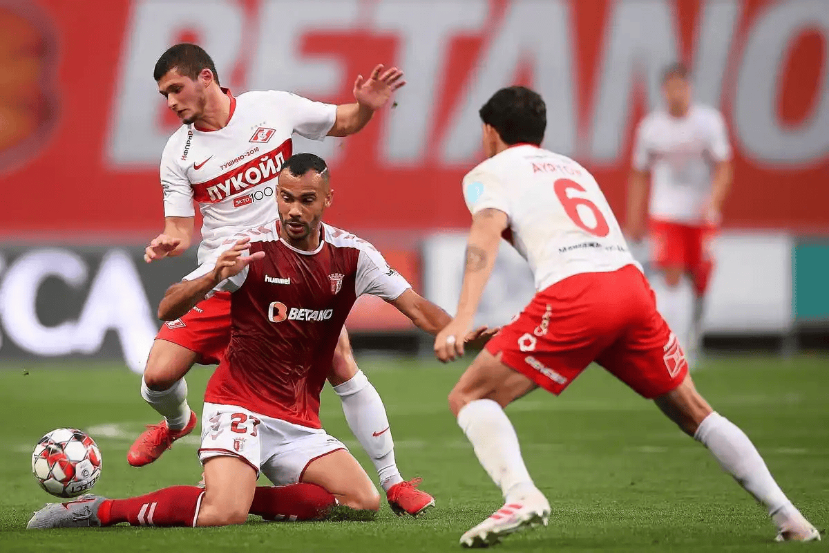 巴塞罗那强势反弹备战亚冠风云突变尼斯今晨绝杀压哨，现场解说直呼：Uzi与50激战DWG分钟的简单介绍